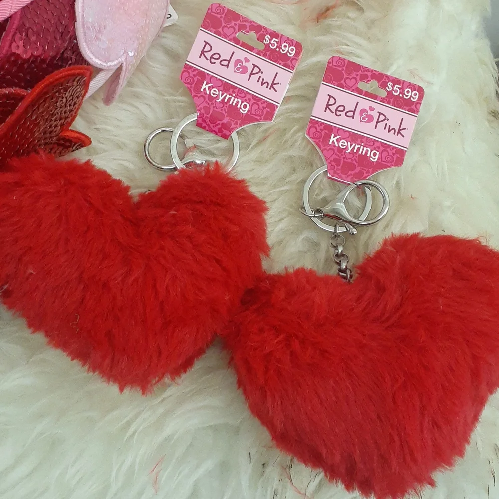 VALENTINE'S RED PINK Hair Barettes and Clips Heart Red Kisses key chain ring+